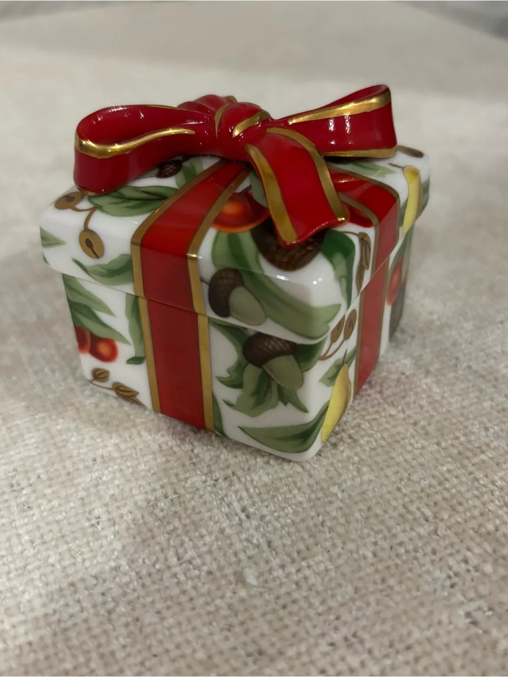 Tiffany snd Company Christmas Box